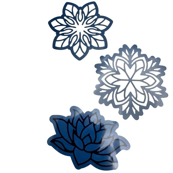 Christmas Holiday Set of 4 Metal Cutting Dies For Crafting & Card Making - Picture 3 of 10